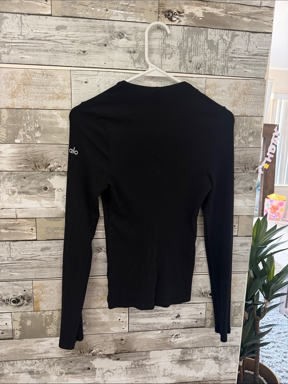 Alo yoga Ribbed Mesmerize Long Sleeve - Picture 9 of 9